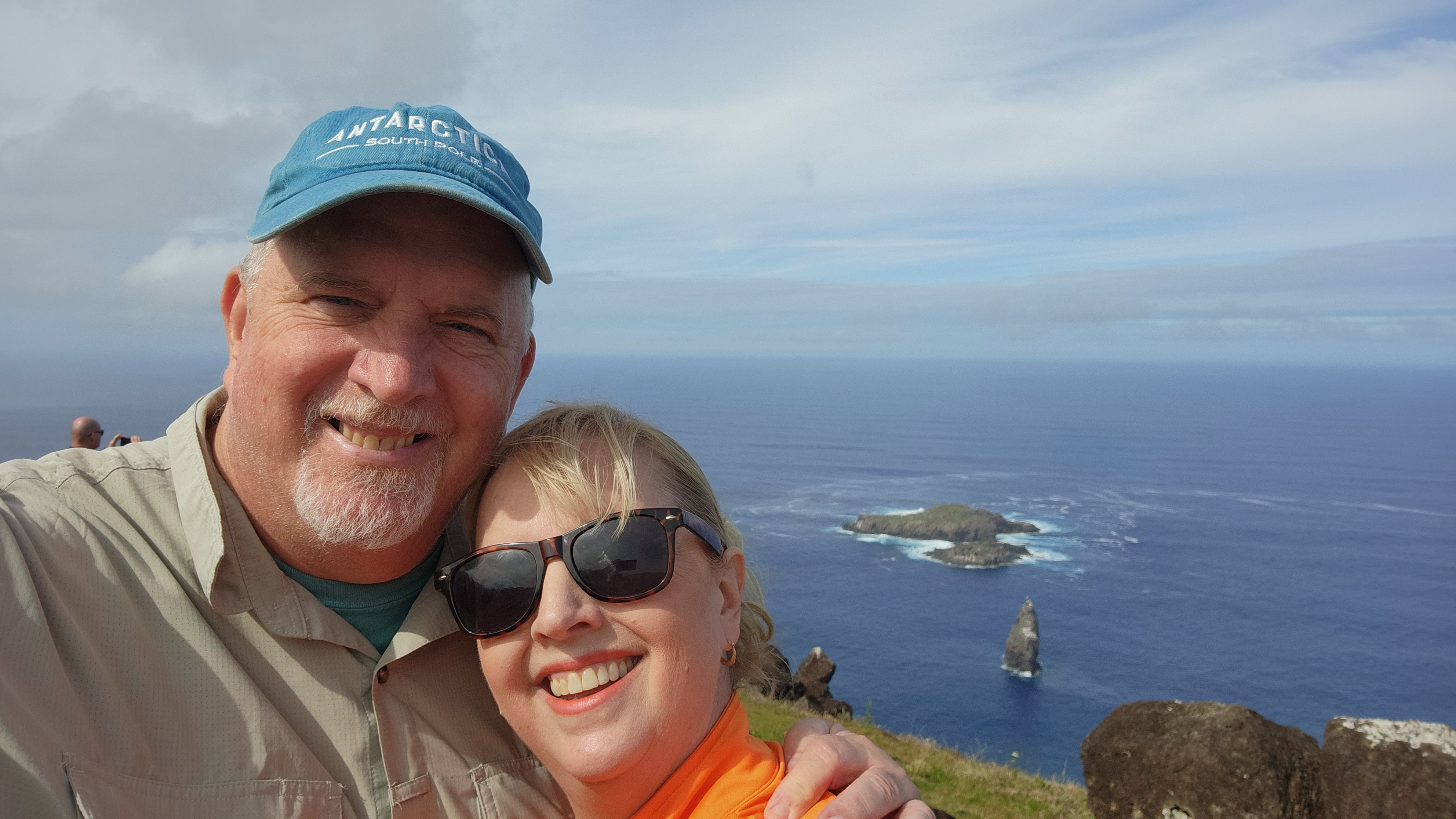 Suzanne and Steve Klasen traveling together